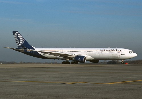  Airlines in full old SN Brussels Airlines markings with small "operated 